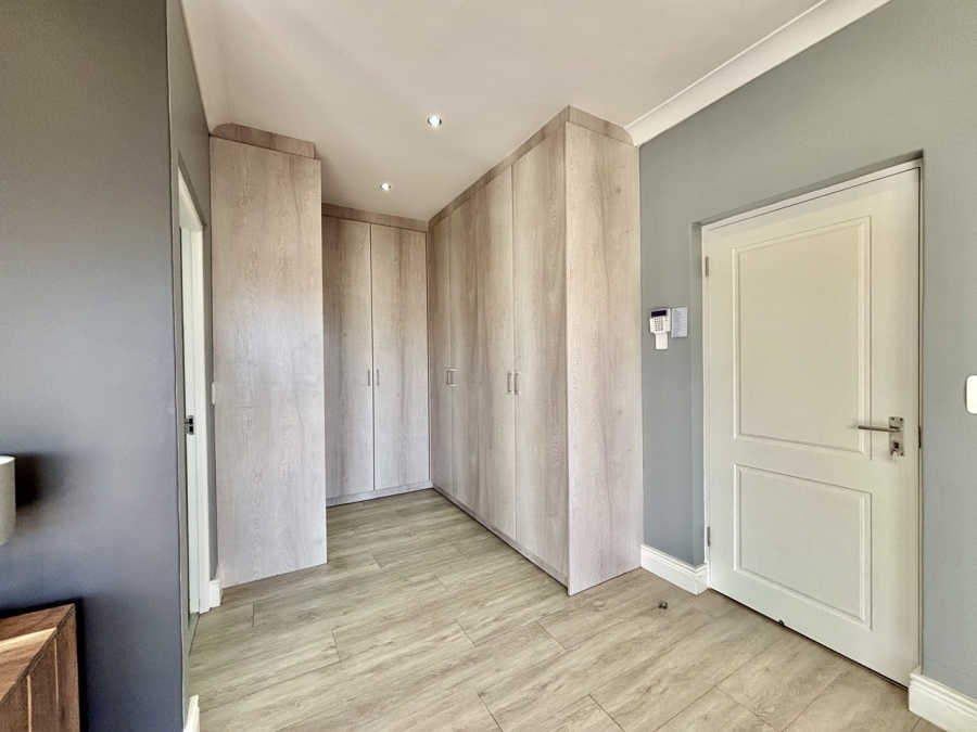 To Let 3 Bedroom Property for Rent in Vierlanden Western Cape
